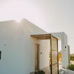 Villa Aphrodite Luxury Suites-private Heated Pool & Jacuzzi *