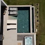 Aphrodite Luxury & Suites-private Heated Pool & Jacuzzi