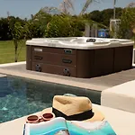 Aphrodite Luxury Suites-private Heated Pool & Jacuzzi 빌라