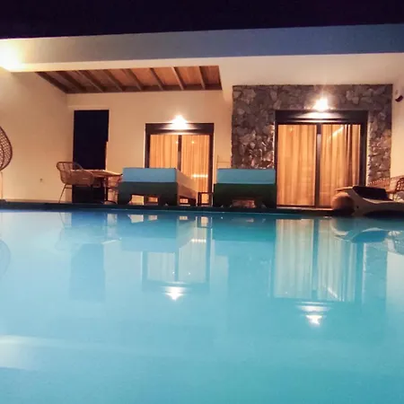 Aphrodite Luxury Villa *