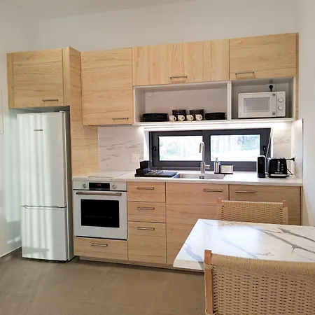 Villa Aphrodite Luxury - Private Heated Pool & Jacuzzi