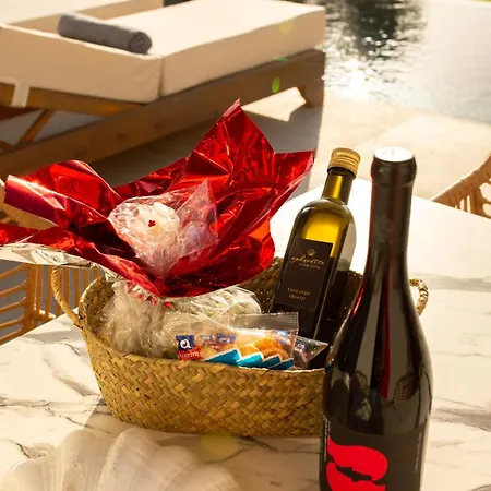 Aphrodite Luxury Villa *