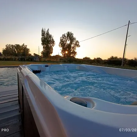 Aphrodite Luxury & Suites-private Heated Pool & Jacuzzi *