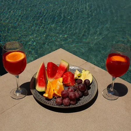 Villa Aphrodite Luxury - Private Heated Pool & Jacuzzi *