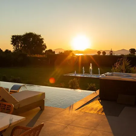 Villa Aphrodite Luxury & Suites-private Heated Pool & Jacuzzi *