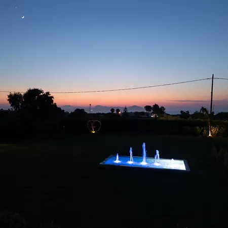 Aphrodite Luxury & Suites-private Heated Pool & Jacuzzi