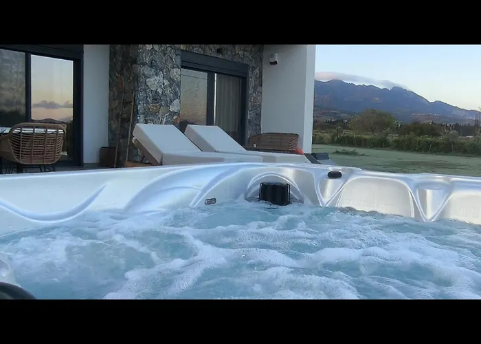 Villa Aphrodite Luxury Suites, Private Heated Pool & Jacuzzi -romantic Escape For Couples