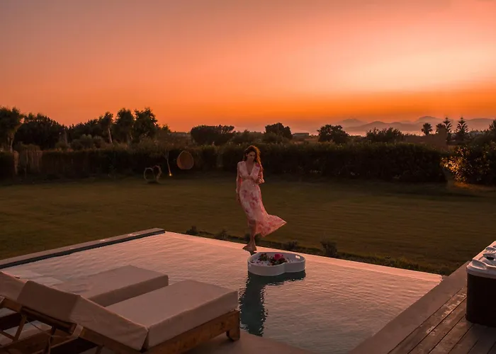 Aphrodite Luxury Suites, Private Heated Pool & Jacuzzi -romantic Escape For Couples *