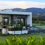 Aphrodite Luxury Suites-private Heated Pool & Jacuzzi Villa