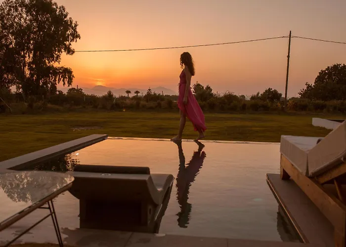 Aphrodite Luxury With Private Heated Pools & Jacuzzis Vila *