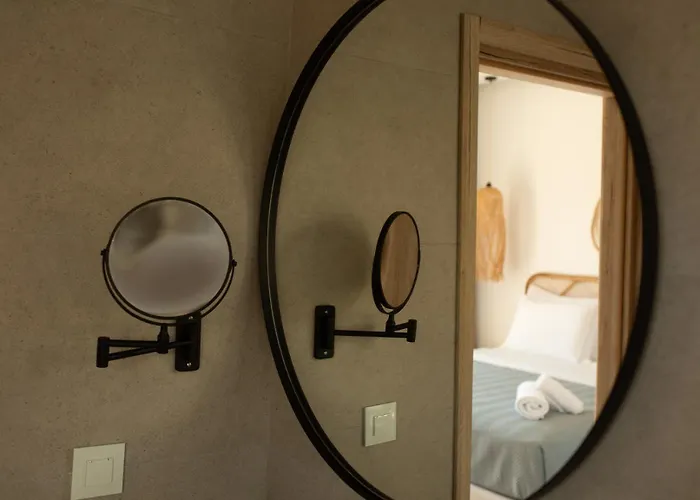 Vila Aphrodite Luxury With Private Heated Pools & Jacuzzis *